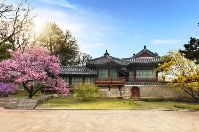 12 Historical Sites That Worth Visiting in Seoul 