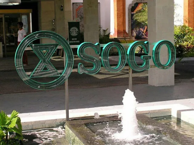 Not Just Romance, But Shopping Too!