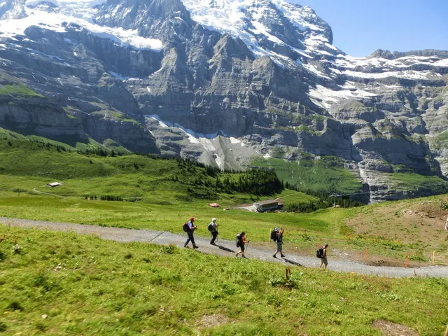 Enjoy Scenery on Foot: 6 Classic Hiking Routes in Switzerland