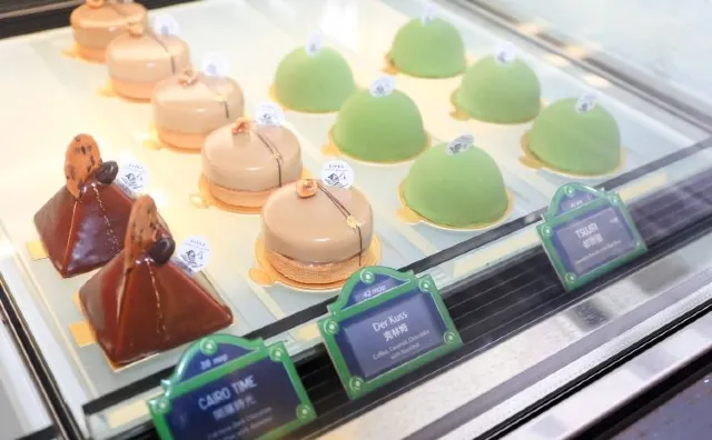 10 Must-Try Snacks in Macau For Doses of Happiness