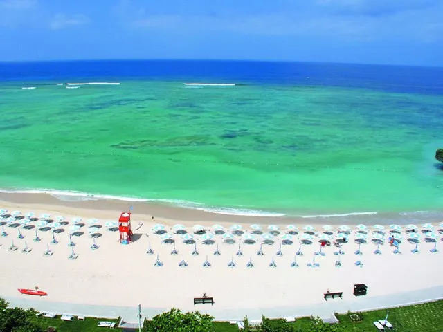 Enjoy the Beautiful Emerald Sea, and 7 Special Resort Hotels in Okinawa