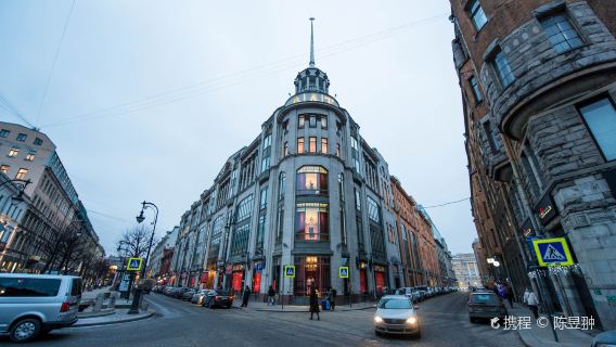 俄羅斯+聖彼得堡冬宮+滴血大教堂+彼得霍夫宮一日遊(不含門票)