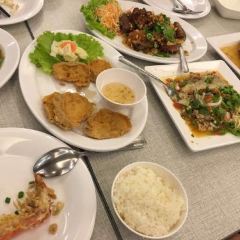 Somboon Seafood Central Embassy User Photo