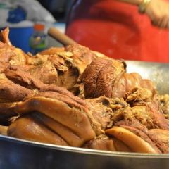 Chang Phueak Pork Leg Rice User Photo