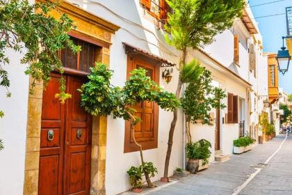 PRIMA PLORA Οrganic Restaurant & Wine Bar - Rethymno