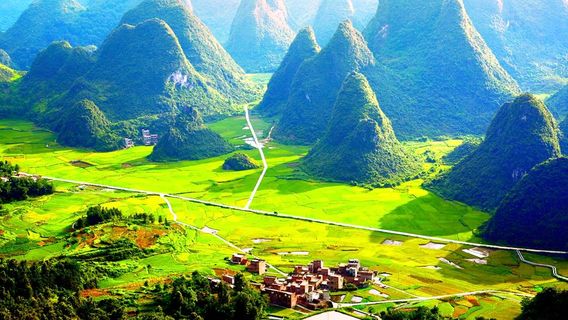 Mulun Karst Ecological Tourism Scenic Area