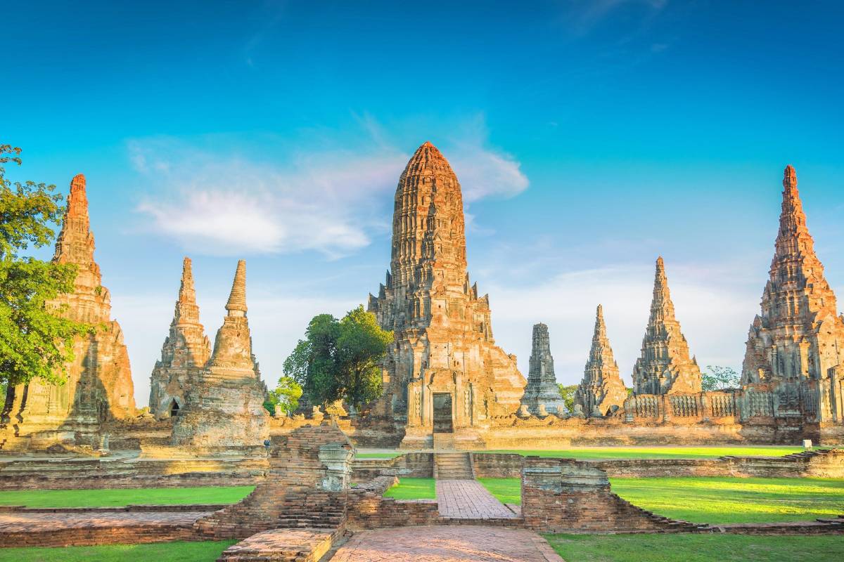 6. 🌿 Ayutthaya-Destinasi Ramah Muslim di Thailand