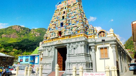 Arul Mihu Navasakthi Vinyagar Temple