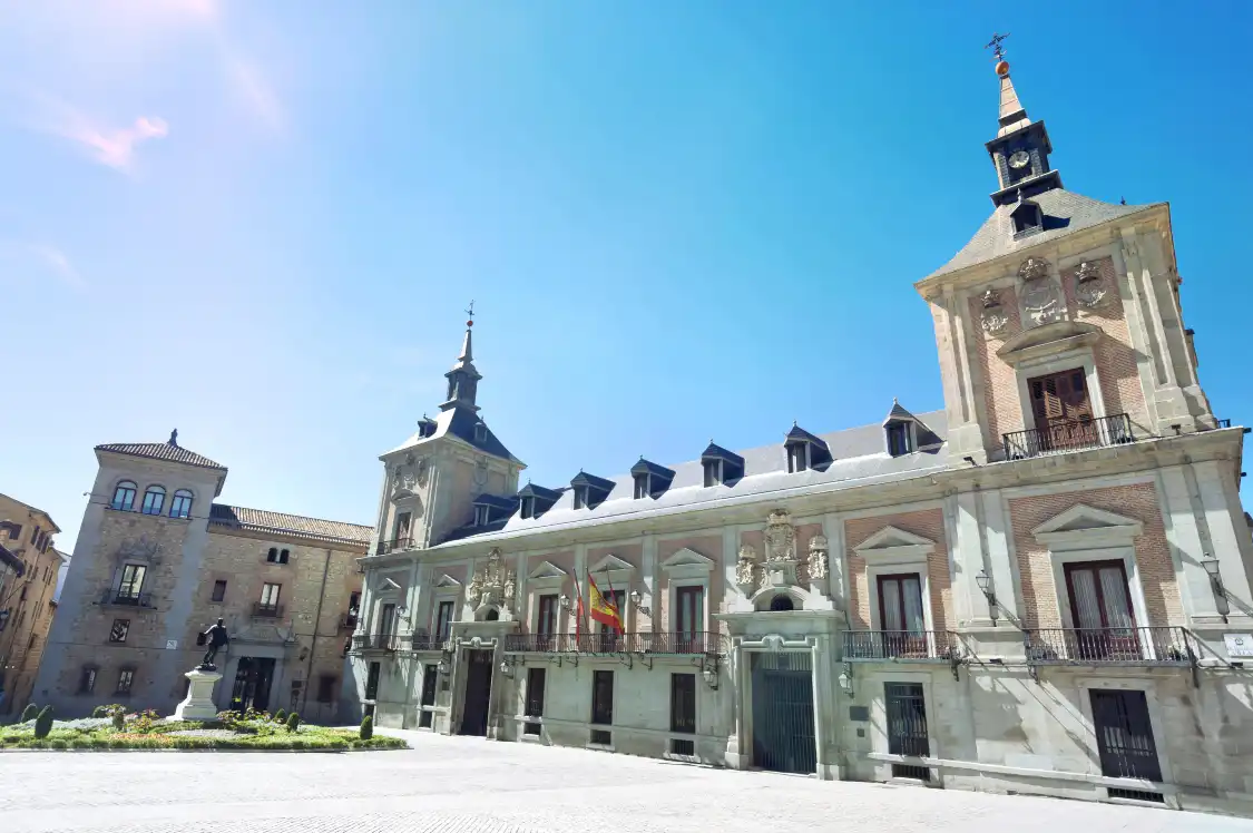 비야 광장 주변 호텔