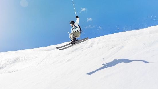 曹溪河歡樂城滑雪場