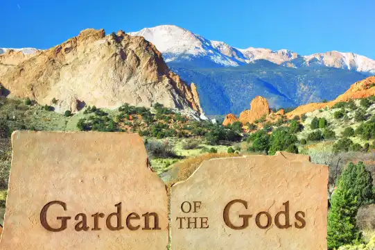Hotels near Garden of the Gods