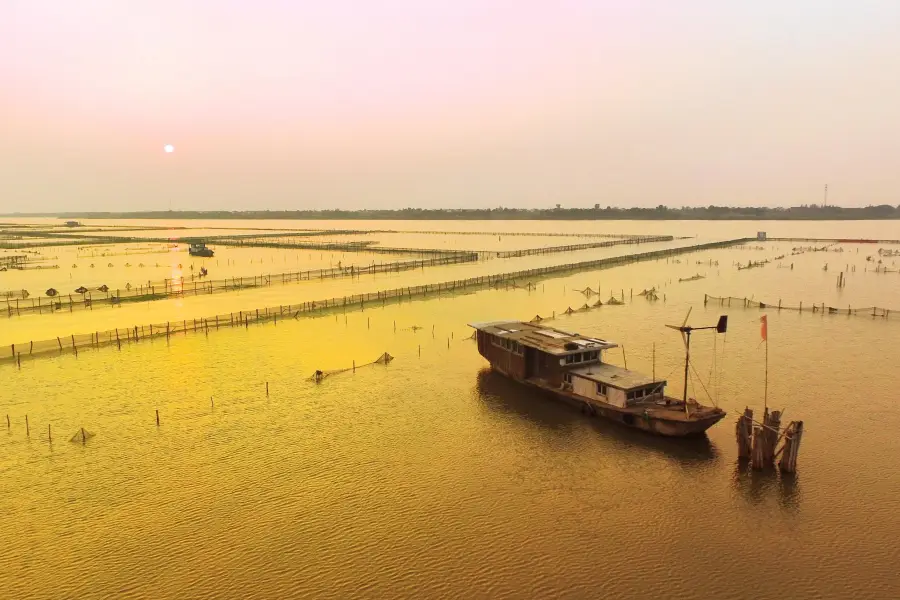 Yangcheng Lake