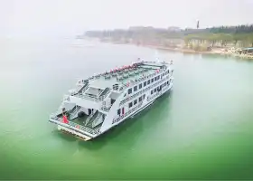 Yellow River Swan Cruise