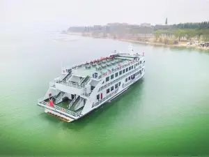 Yellow River Swan Cruise