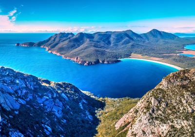 Wineglass Bay Lookout