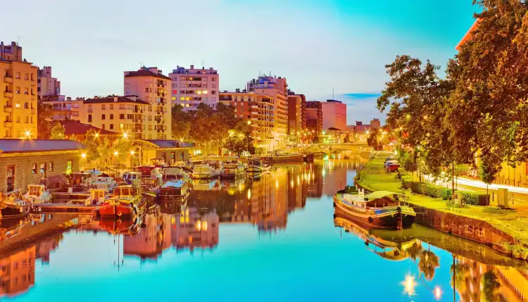 Hotels in Villalier