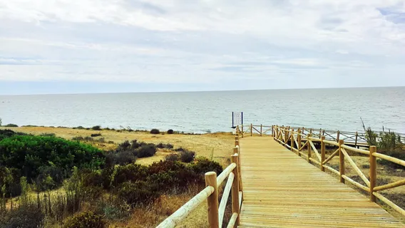 Puerto Cabopino beach & marina