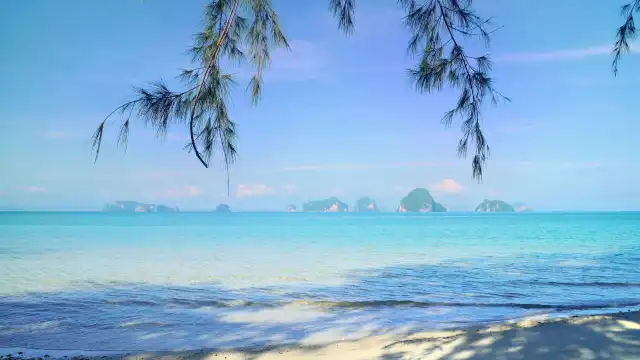 Hotels near Tubkaek Beach