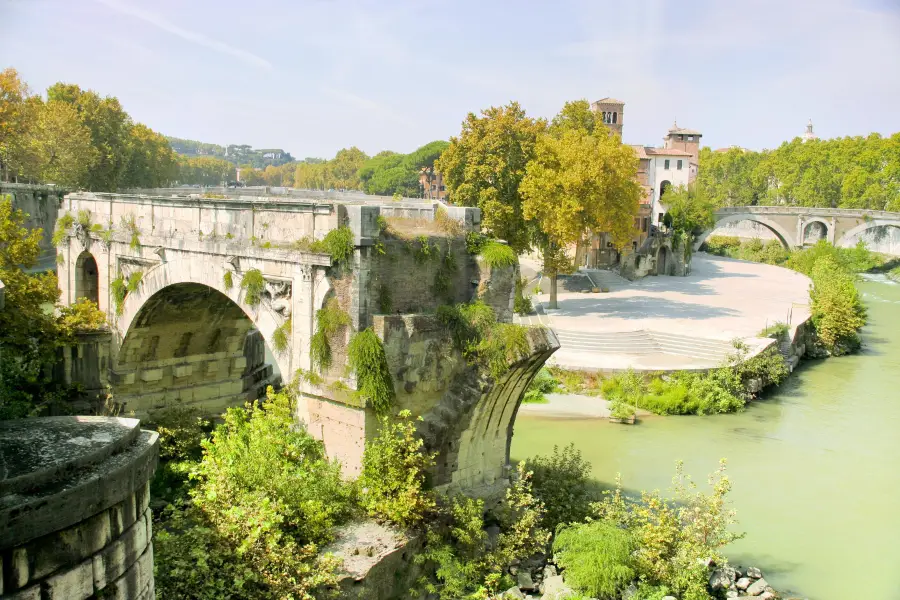 Ponte Rotto