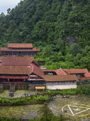 Xianfeng Temple and Jiulao Cave