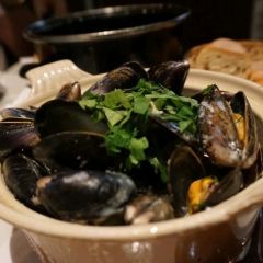 Petit Paris User Photo