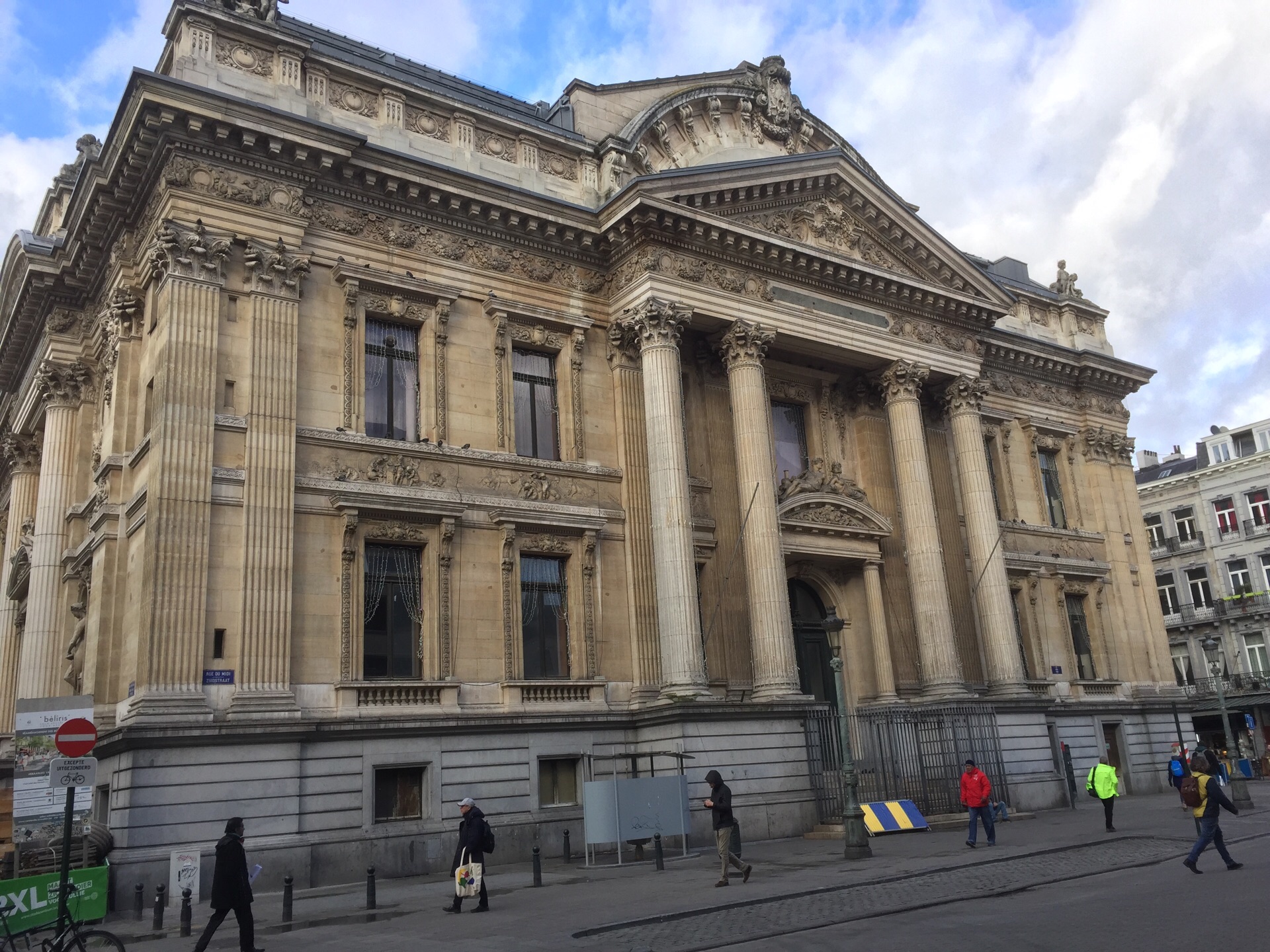 De Beurs La Bourse Travel Guidebook Must Visit Attractions In Brussels De Beurs La Bourse Nearby Recommendation Trip Com