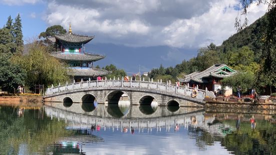 From Lijiang old town, we went