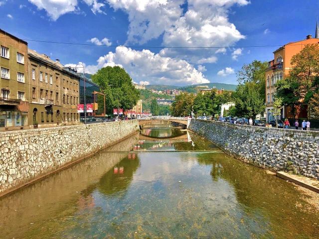 拉丁橋