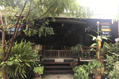 OMG! Sports Bar & Restaurant