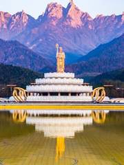 Statue of Ksitigarbha