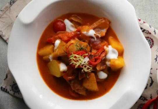 Charlie's Cafe Restaurant & Online Deli