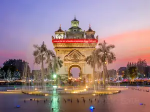 Điểm vui chơi về đêm Phổ Biến Tại Lào