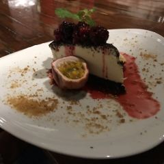EAT Bar & Grill Restaurant Karon User Photo