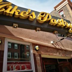 Mike's Pastry User Photo