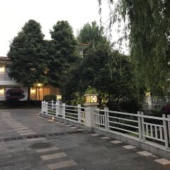 騰沖官房大飯店·陽溫暾自助餐廳張用戶圖片