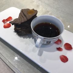 DE BAN ZHUANG YUAN CAO TANG CAN TING 여행 사진