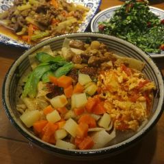 Laoshan Restaurant (zhufengdongluyifen) 여행 사진