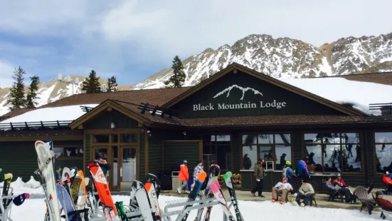 Arapahoe Basin Black Mountain Lodge