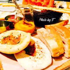 Cafe reign @ Wanda Reign Wuhan User Photo