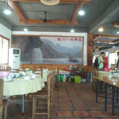 连州地下河风景区食府 User Photo