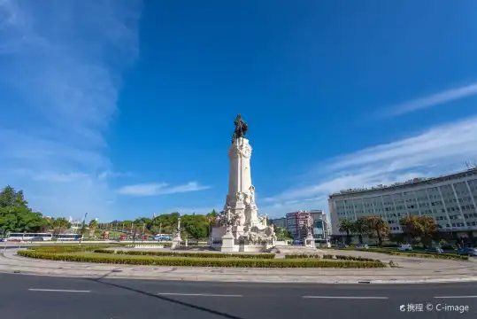 鄰近龐巴爾侯爵廣場的酒店