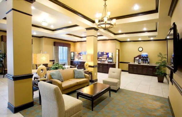 智選假日套房酒店維多利亞