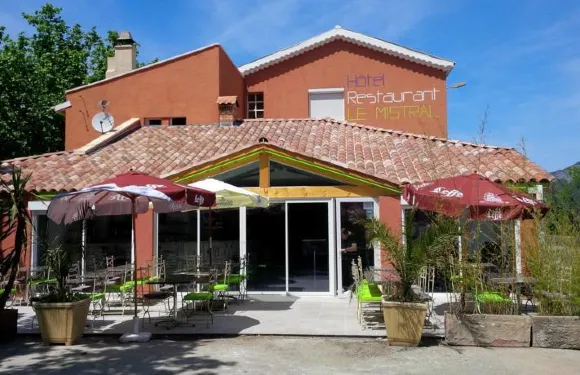 米斯特拉爾餐廳酒店