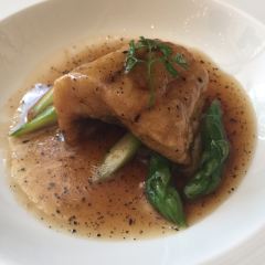 Yong Yi Ting User Photo