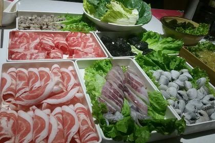 三不牛腩锅物料理(苍南银泰店)