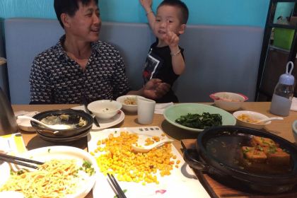 小苏舍餐厅(麻城广场店)