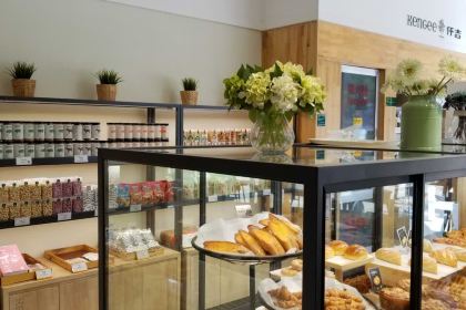 QIAN JI XI BING HUANG DAN MO DA DIAN