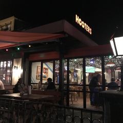 Hooters ảnh của người dùng