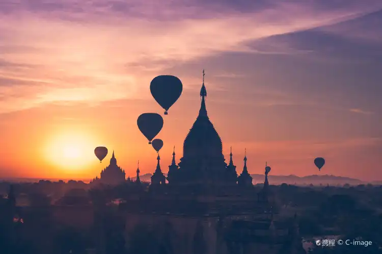 Ahmad Dahlan University Campus 1周辺のホテル