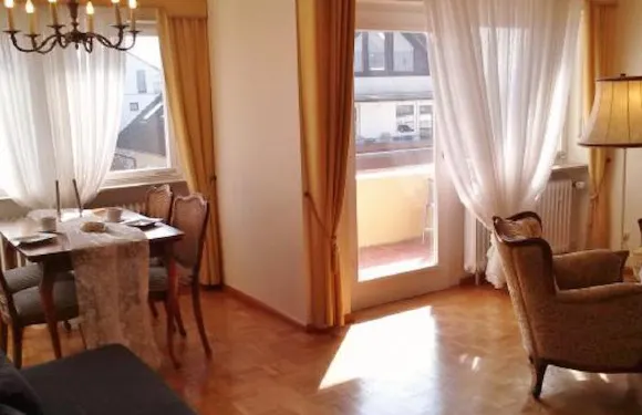 費沃路伊薩公寓